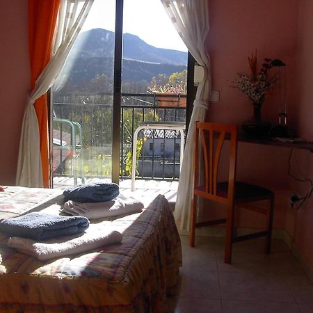 Hostal Escarla Aren Екстериор снимка