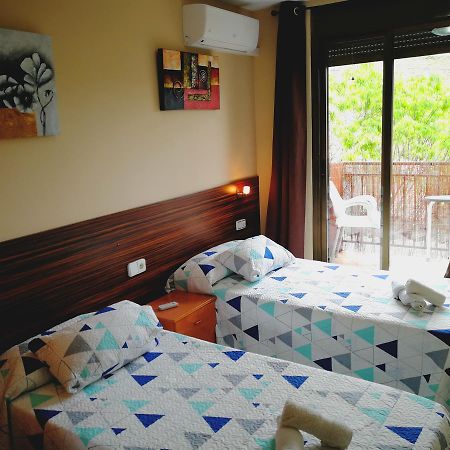 Hostal Escarla Aren Екстериор снимка