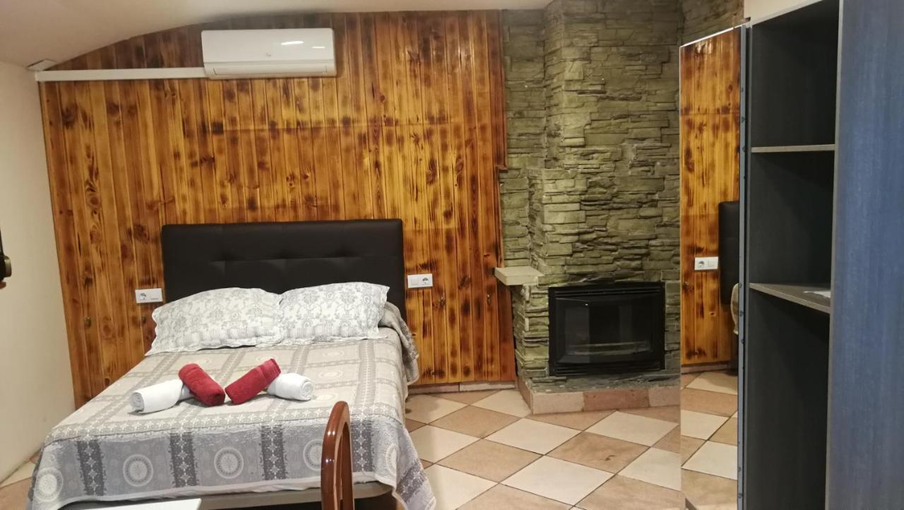 Hostal Escarla Aren Екстериор снимка