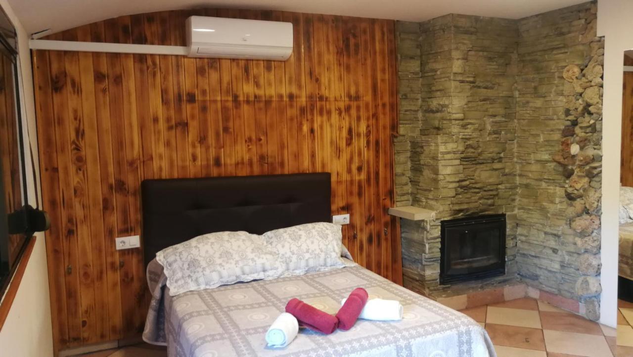 Hostal Escarla Aren Екстериор снимка