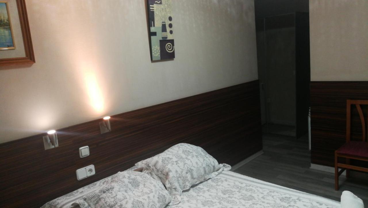 Hostal Escarla Aren Екстериор снимка