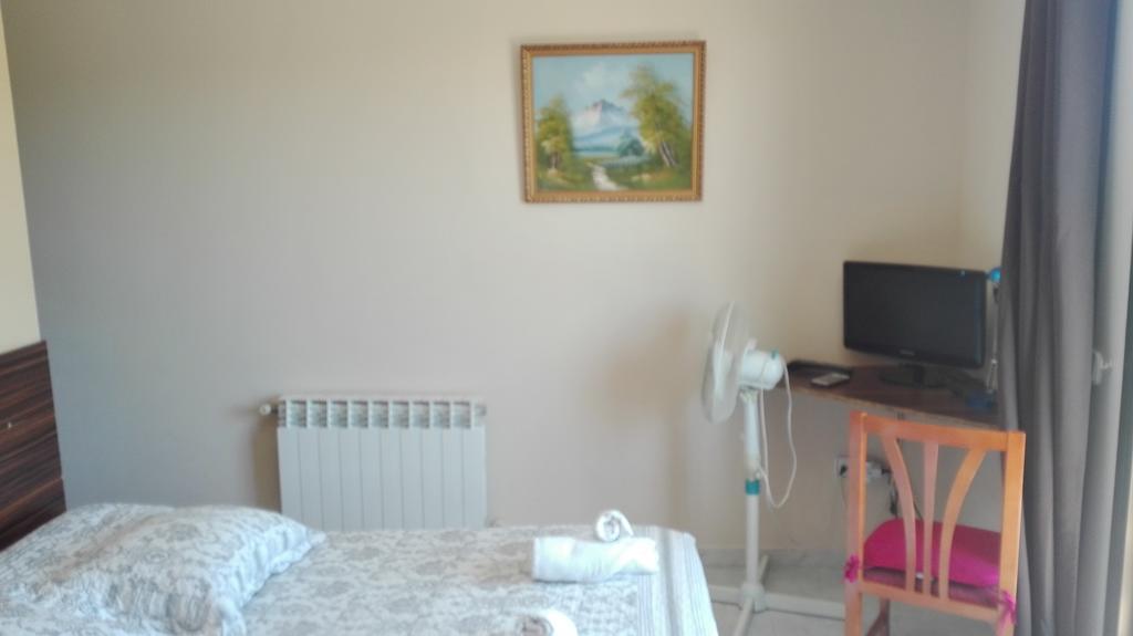 Hostal Escarla Aren Екстериор снимка