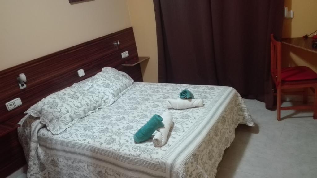 Hostal Escarla Aren Екстериор снимка