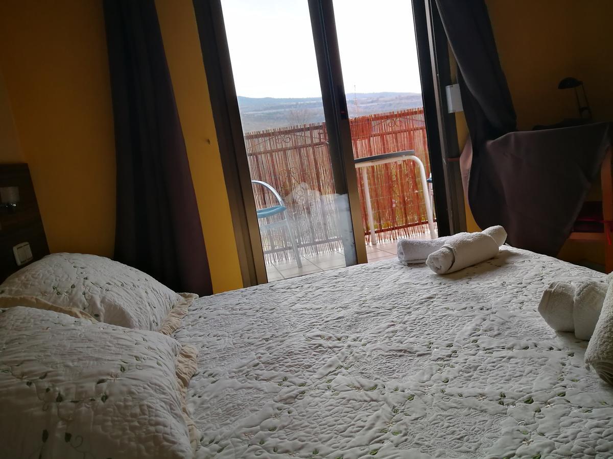 Hostal Escarla Aren Екстериор снимка