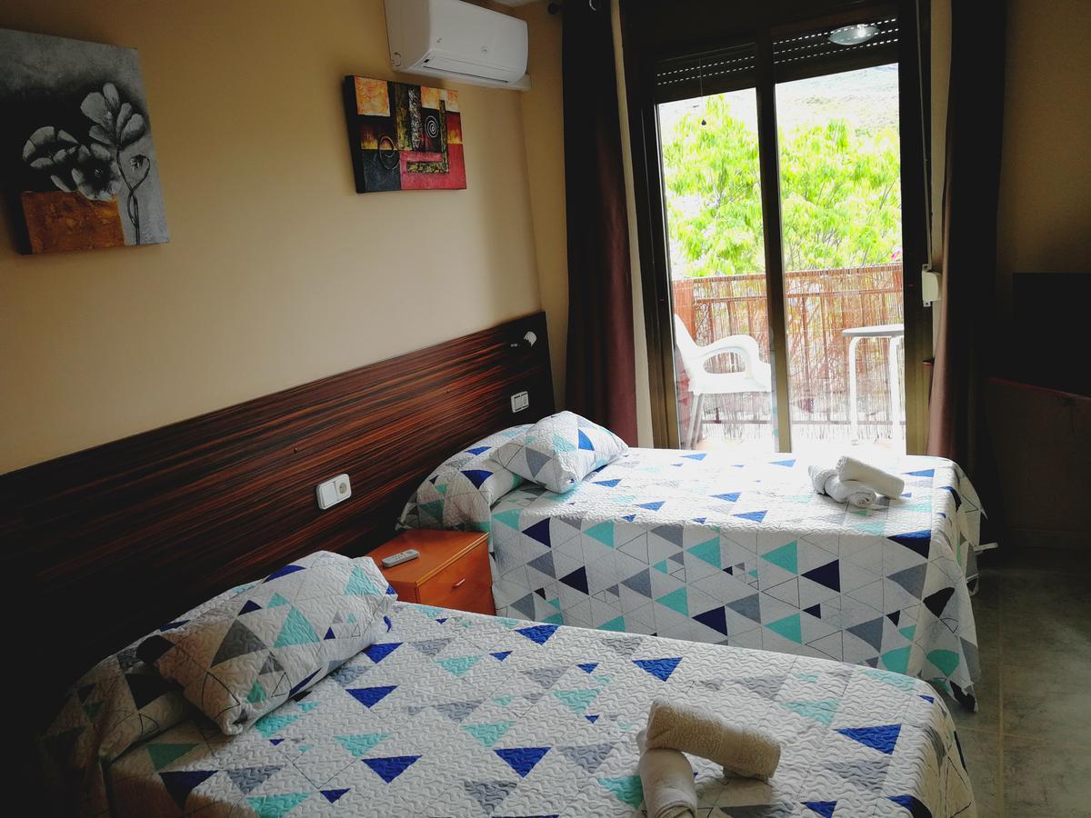 Hostal Escarla Aren Екстериор снимка